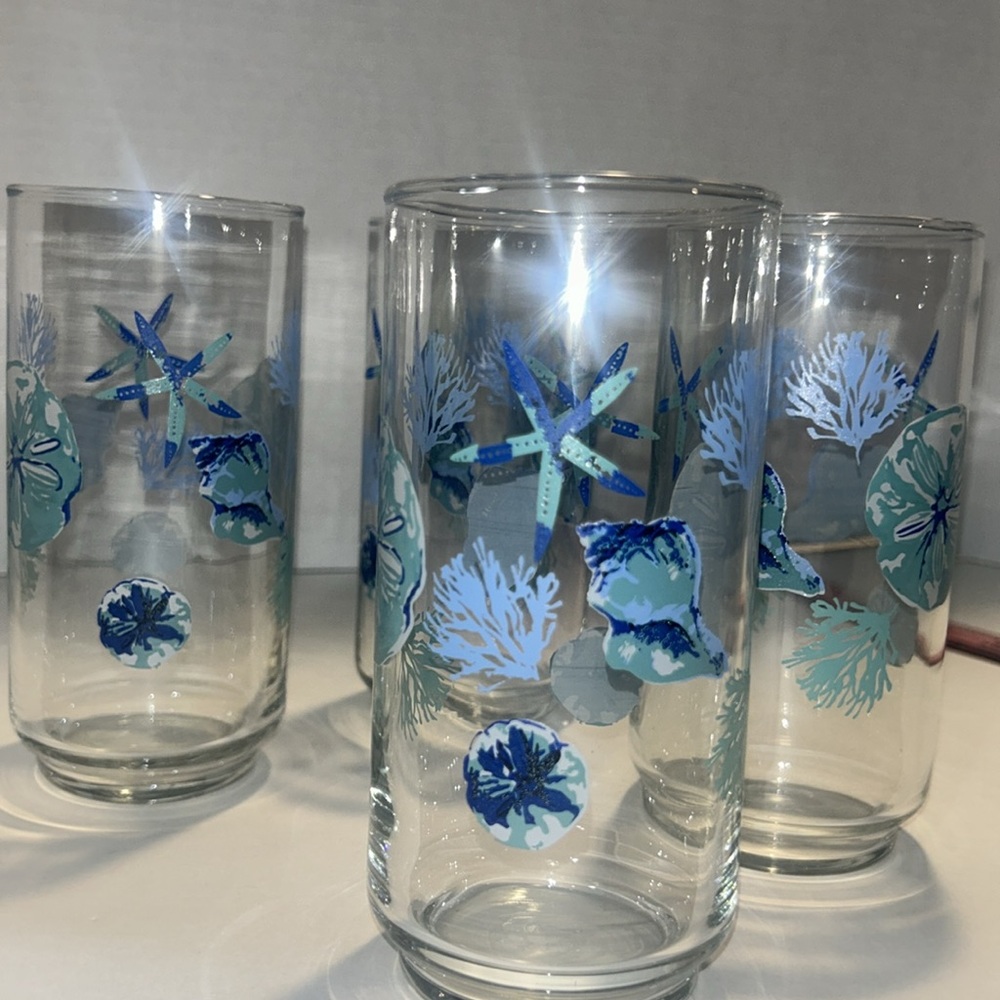 Glass cups - Picture 8 of 16